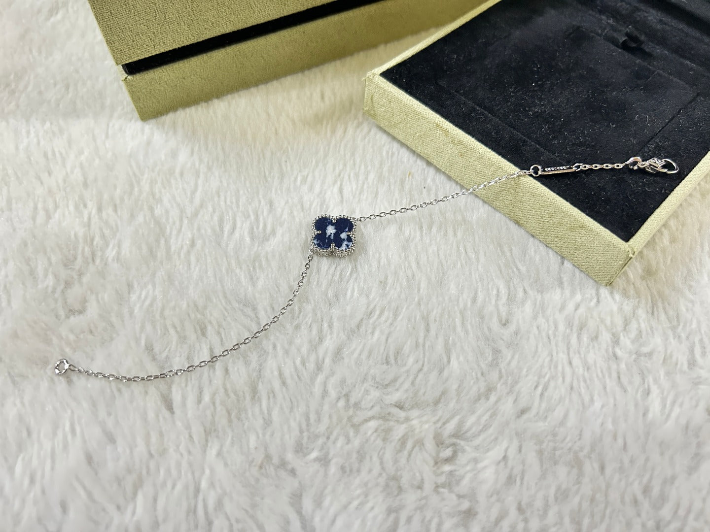 [ELAN LUXE]CLOVER 1 MOTIF PIETERSITE BRACELET