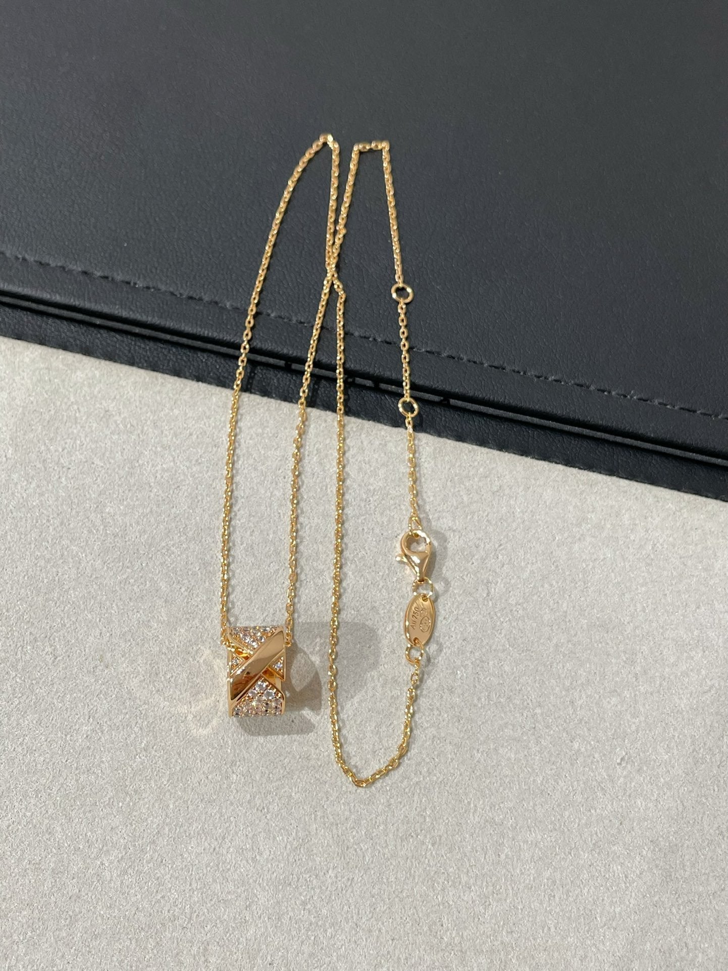 [ELAN LUXE]LIENS EVIDENCE DIAMOND PAVED NECKLACE