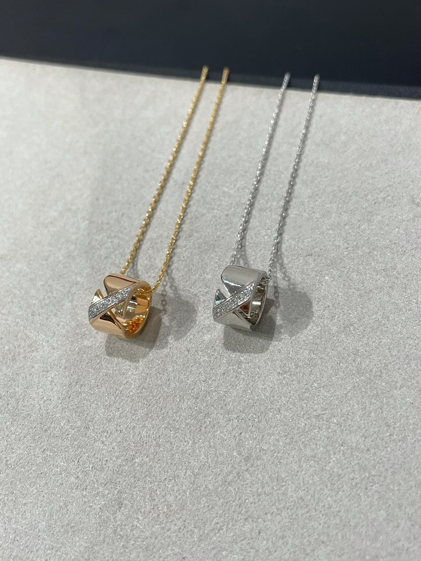 [ELAN LUXE]LIENS EVIDENCE DIAMOND NECKLACE
