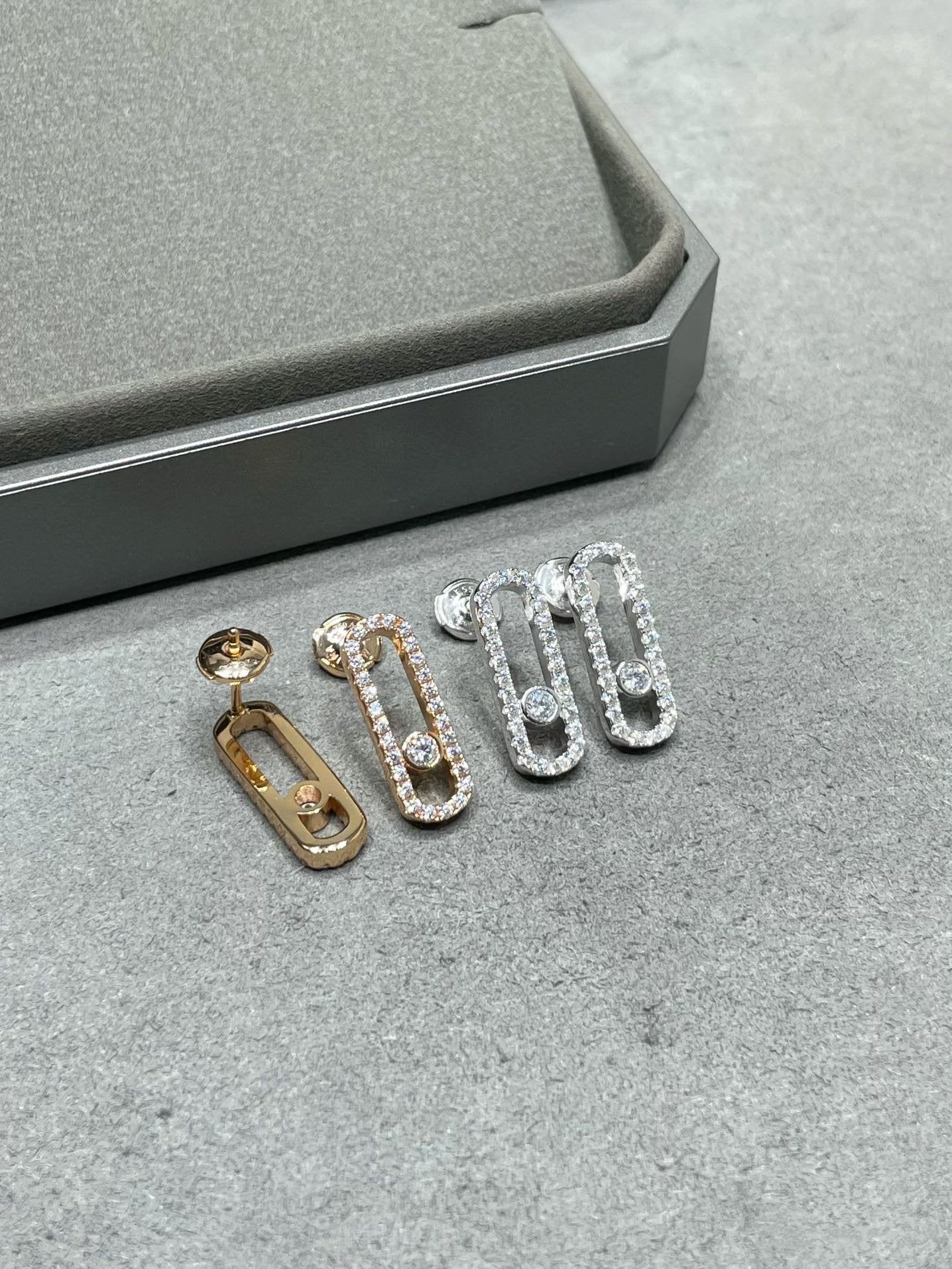 [ELAN LUXE]MOVE UNO STUD DIAMOND PAVED EARRINGS