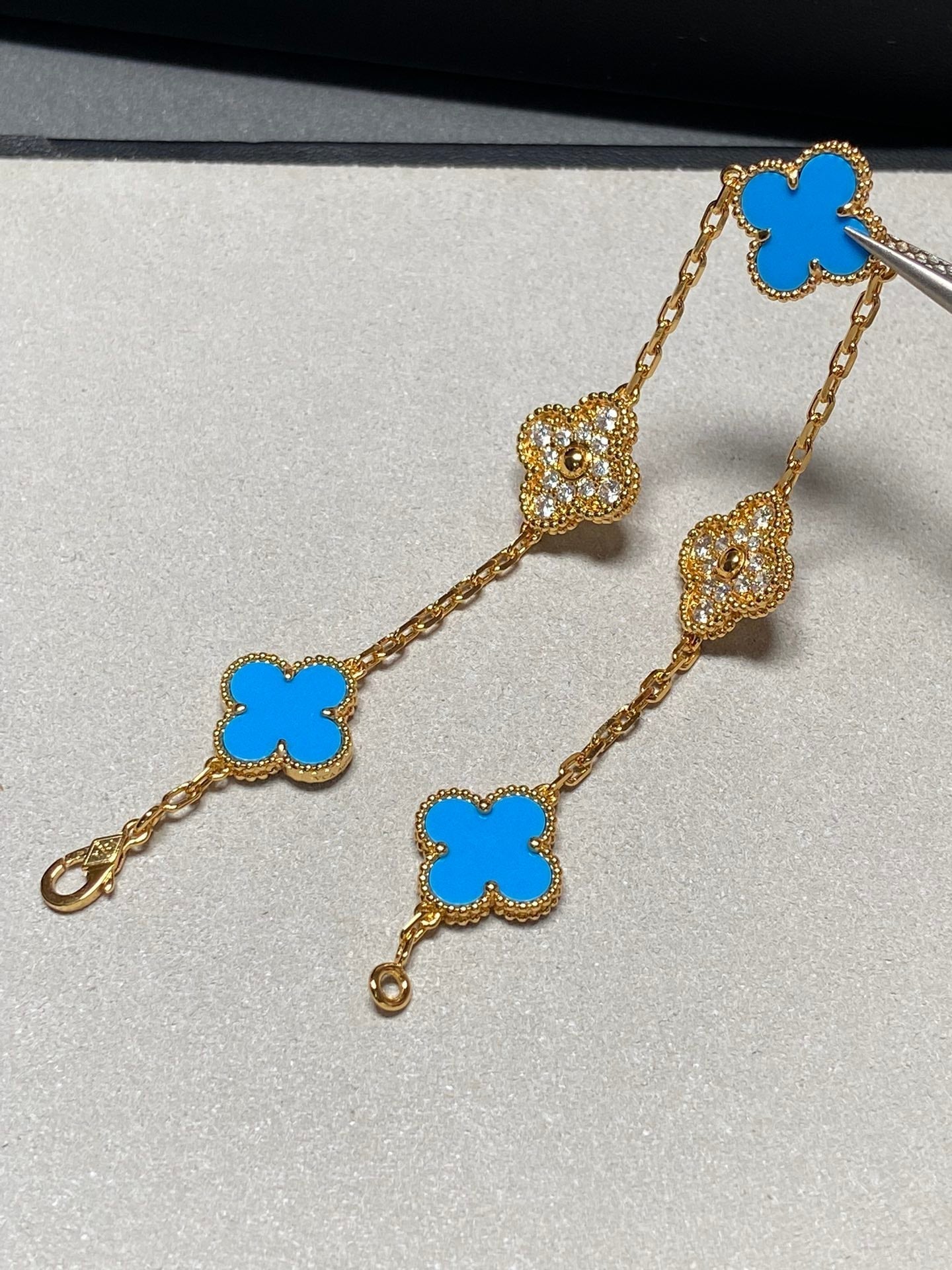 [ELAN LUXE]CLOVER 5 MOTIF BLUE CHALCEDONY DIAMOND GOLD BRACELET