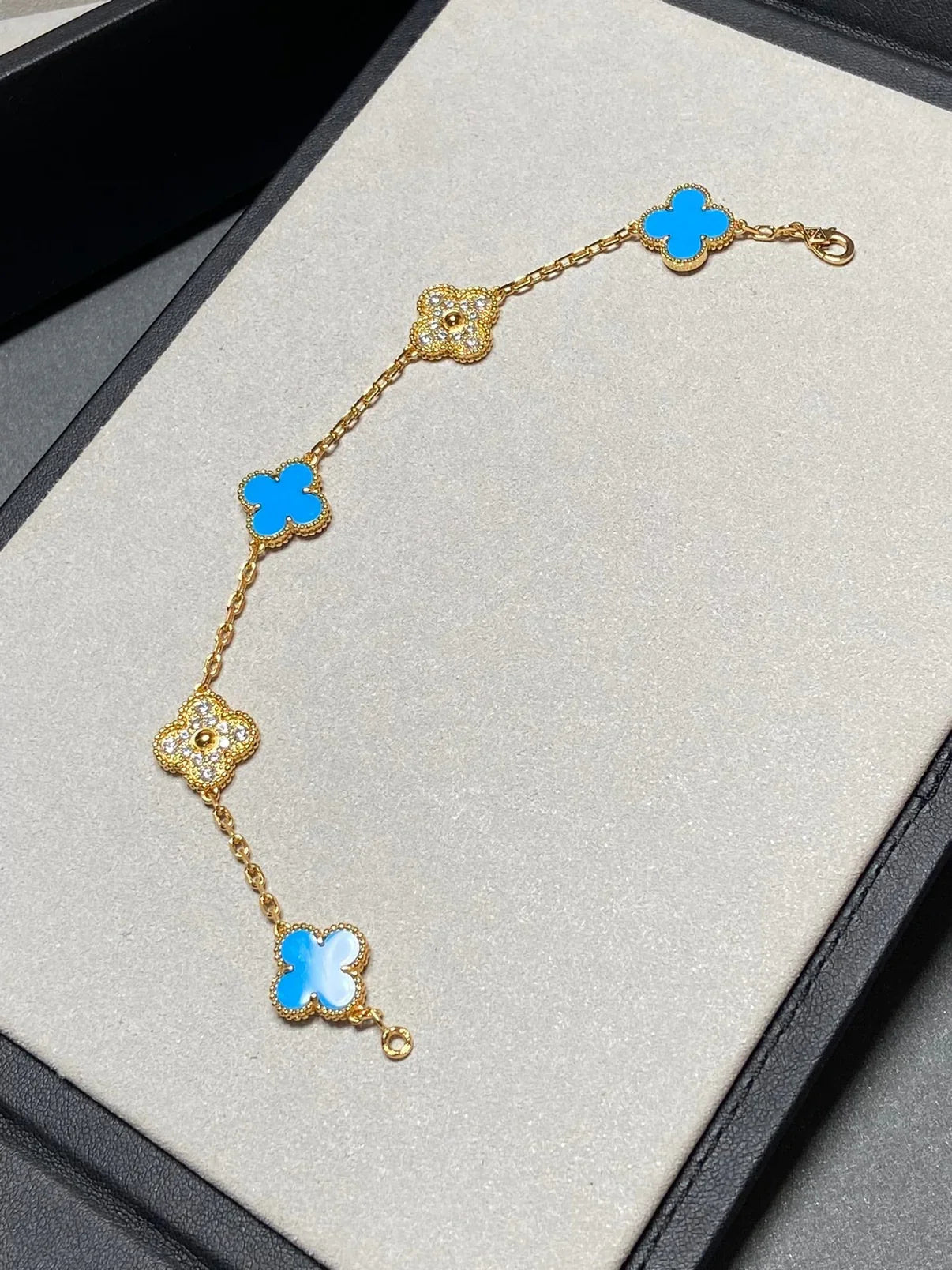 [ELAN LUXE] CLOVER 5 MOTIF BLUE AGATE BRACELET COLLECTION