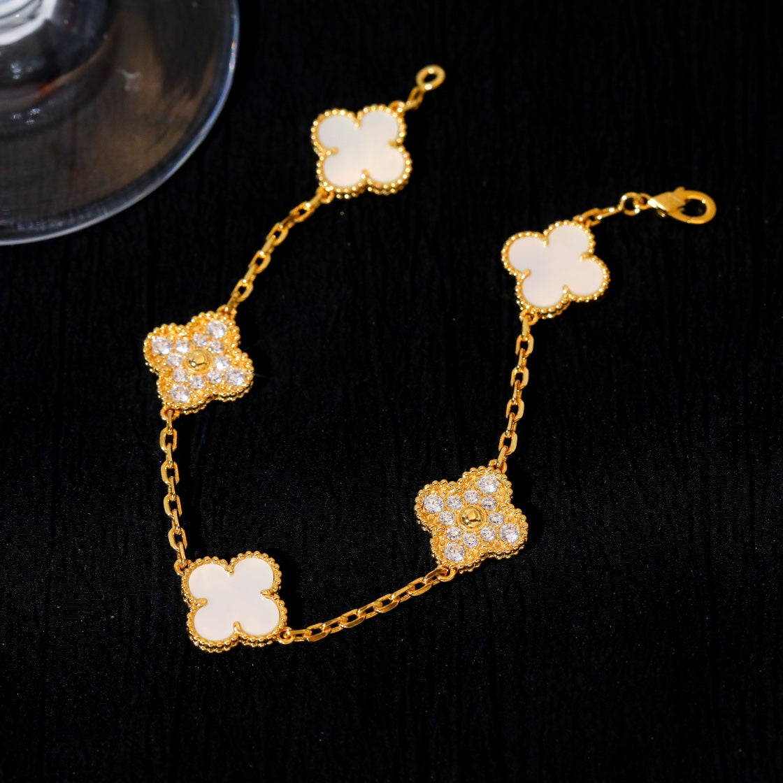 [ELAN LUXE]CLOVER BRACELET 5 MOTIF WHITE MOP DIAMOND