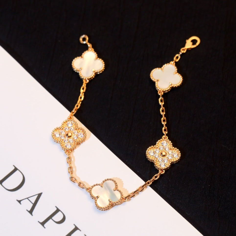 [ELAN LUXE]CLOVER BRACELET 5 MOTIF WHITE MOP DIAMOND