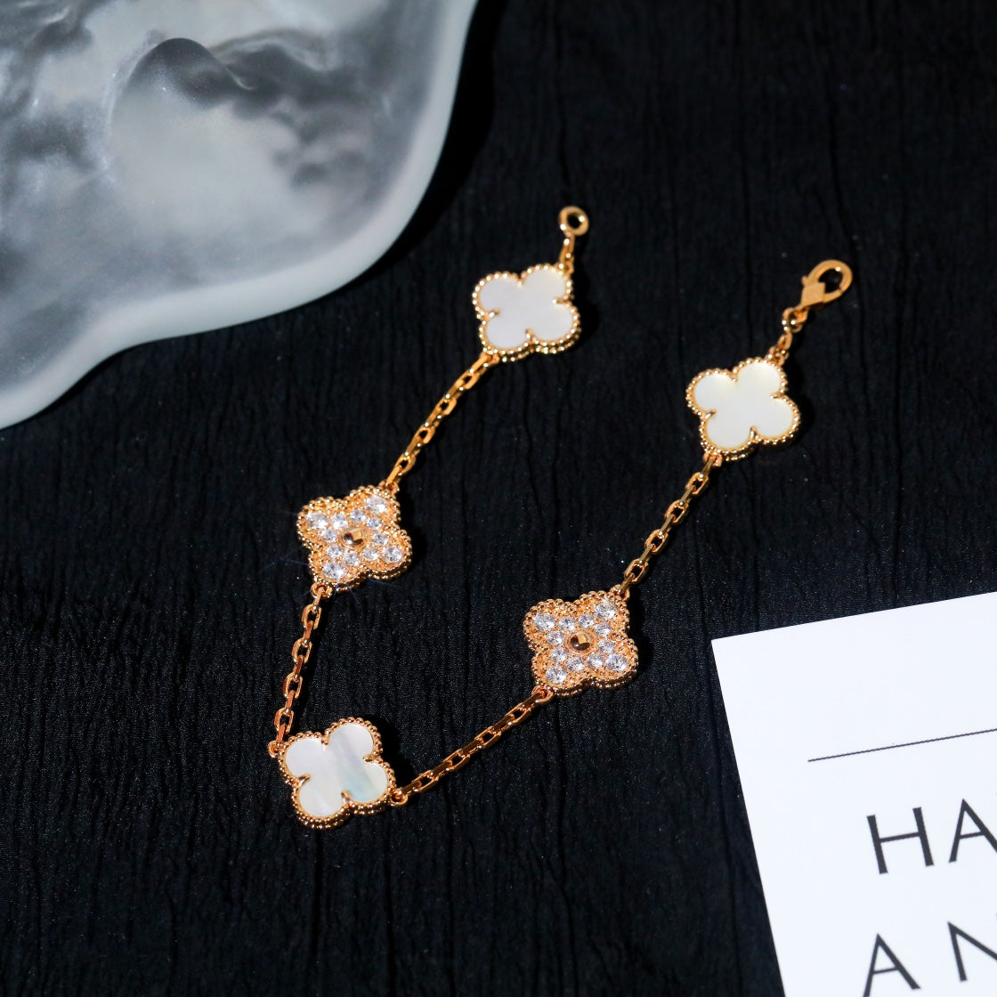 [ELAN LUXE]CLOVER BRACELET 5 MOTIF WHITE MOP DIAMOND