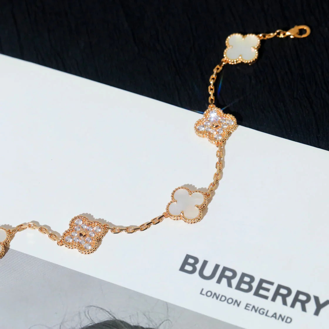 [ELAN LUXE]CLOVER WHITE PEARL MOP 5 MOTIF BRACELET COLLECTION