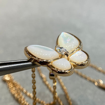[ELAN LUXE]BUTTERFLY MOP DIAMOND NECKLACE