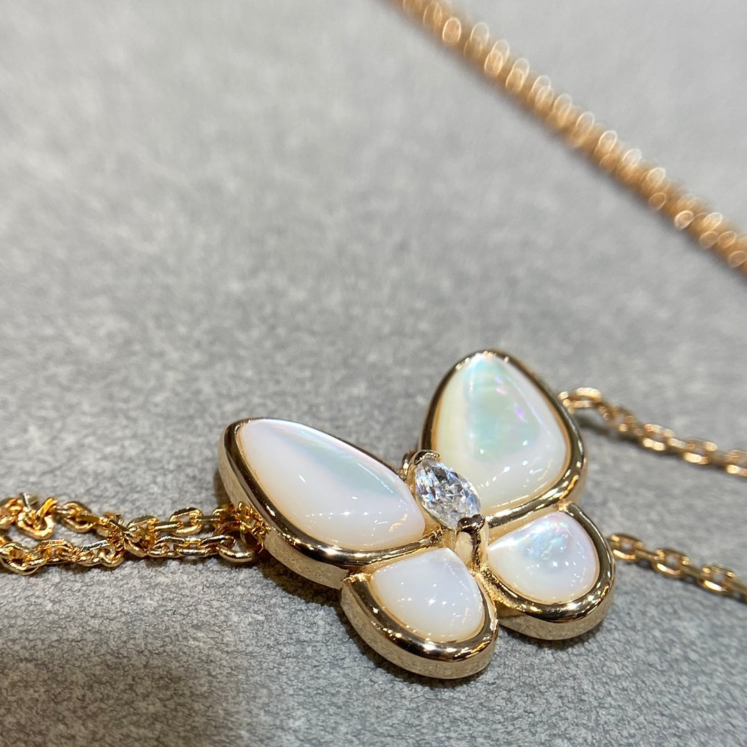 [ELAN LUXE]BUTTERFLY MOP DIAMOND NECKLACE