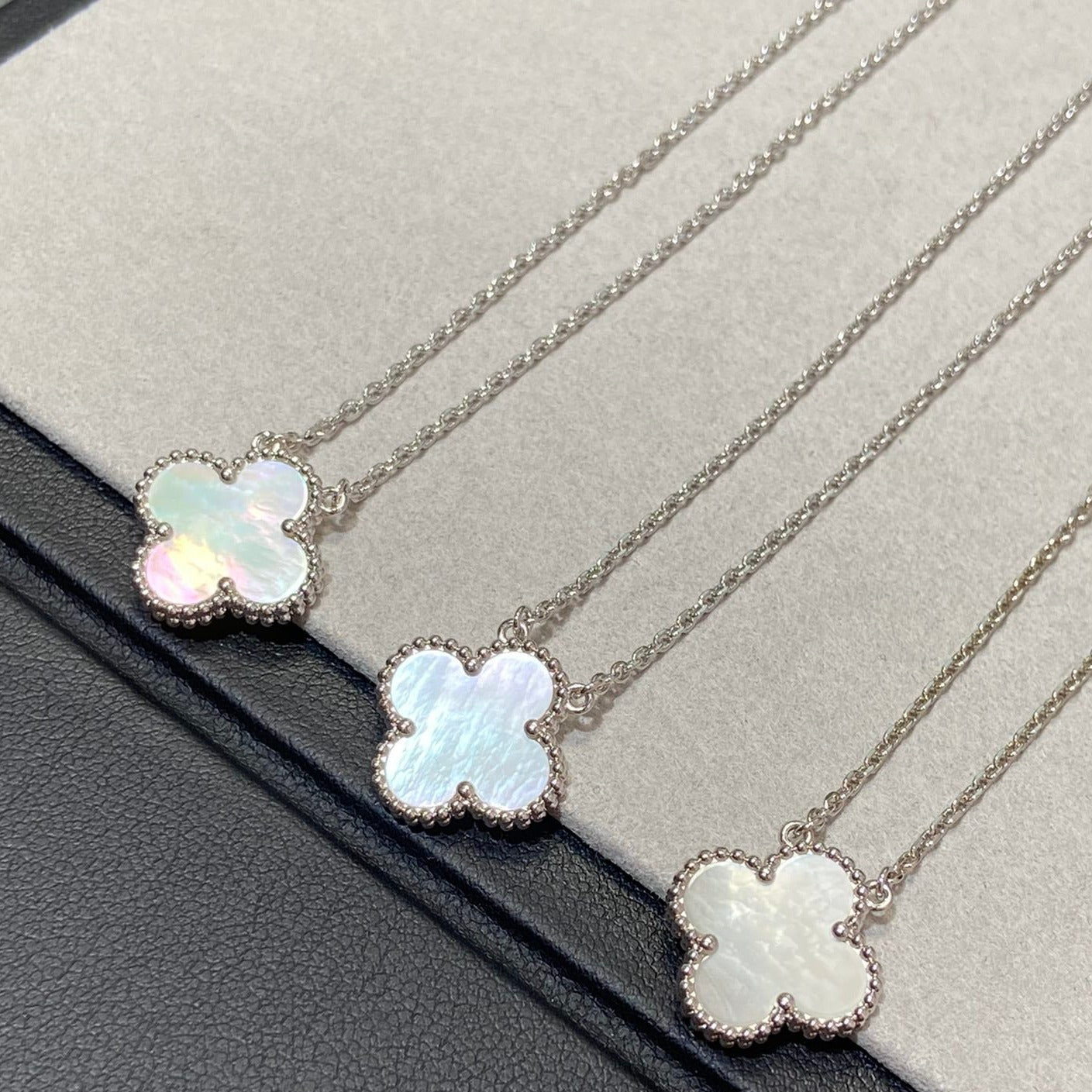 [ELAN LUXE]CLOVER MEDIUM SILVER WHITE MOP NECKLACE