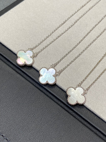 [ELAN LUXE]CLOVER MEDIUM SILVER WHITE MOP NECKLACE