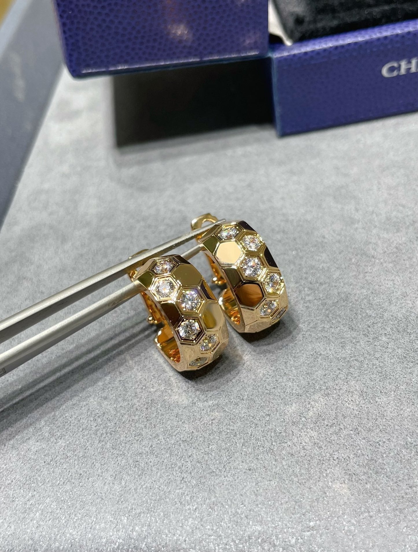 [ELAN LUXE]BEE LOVE DIAMOND HOOP EARRINGS