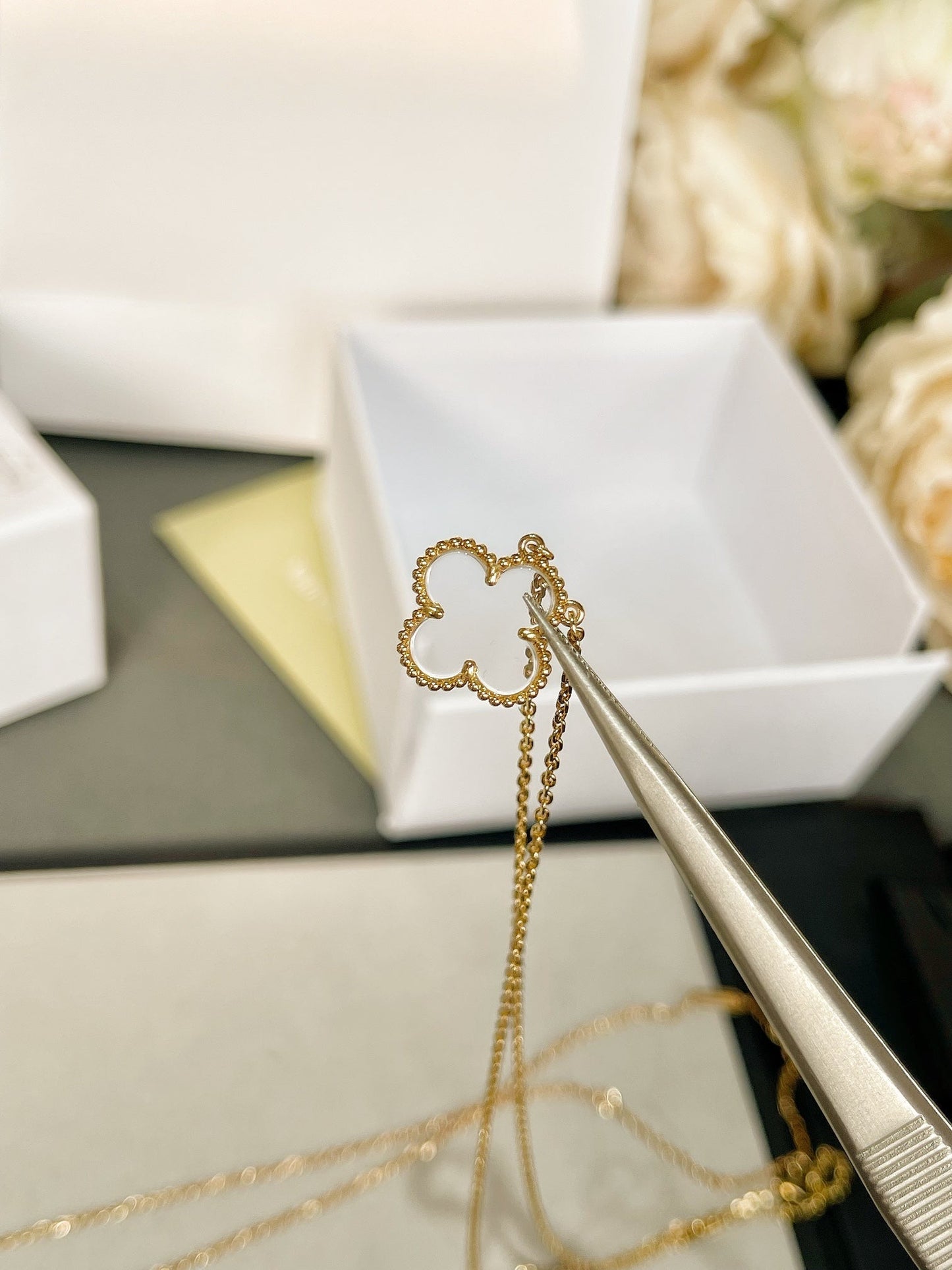 [ELAN LUXE]CLOVER ROCK CRYSTAL ROSE GOLD NECKLACE
