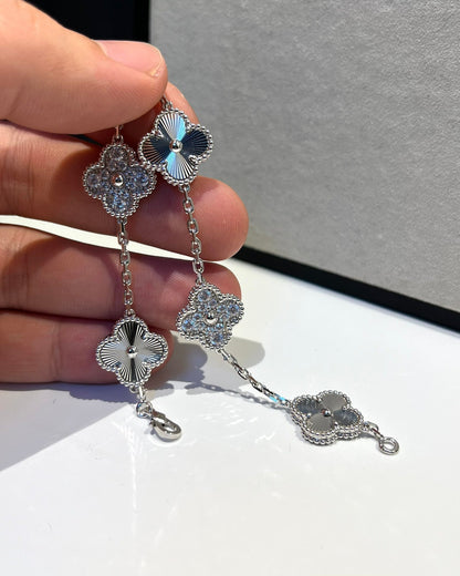 [ELAN LUXE]CLOVER 5 MOTIF SILVER DIAMOND BRACELET