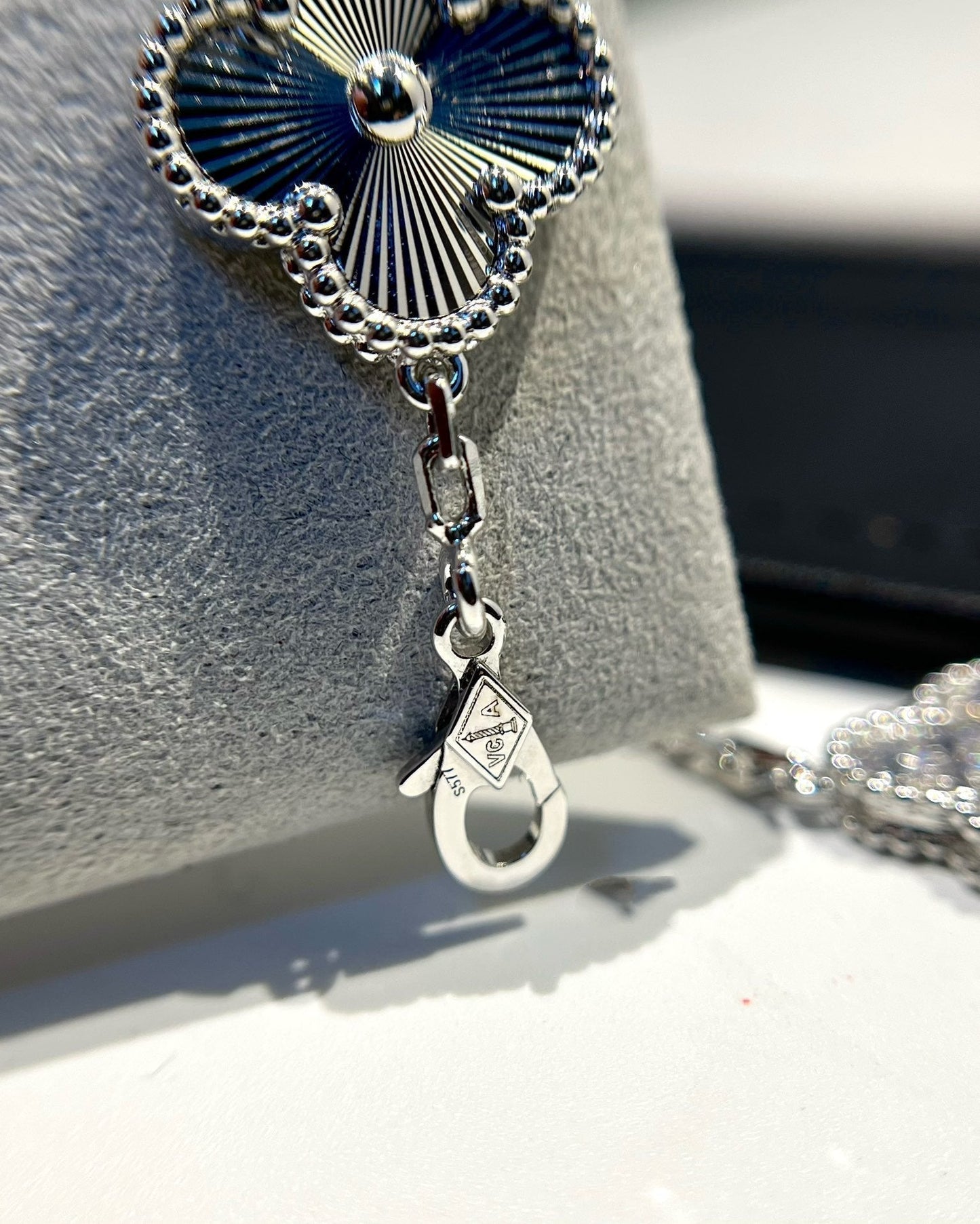 [ELAN LUXE]CLOVER 5 MOTIF SILVER DIAMOND BRACELET
