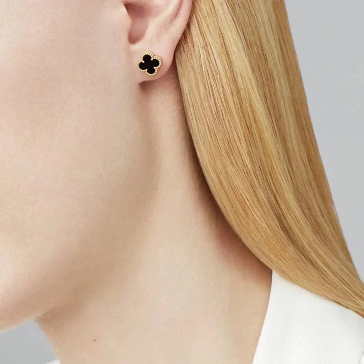[ELAN LUXE]CLOVER MINI 9.5MM BLACK MOP EARRINGS