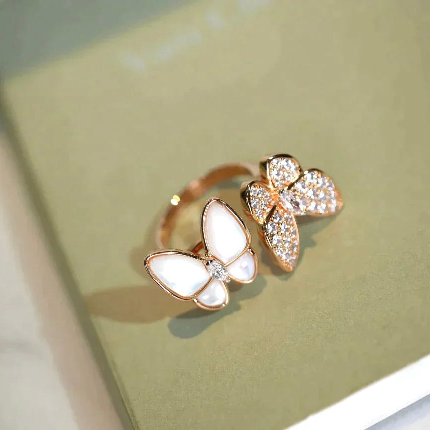 [ELAN LUXE]TWIN BUTTERFLY DIAMOND MOP RING