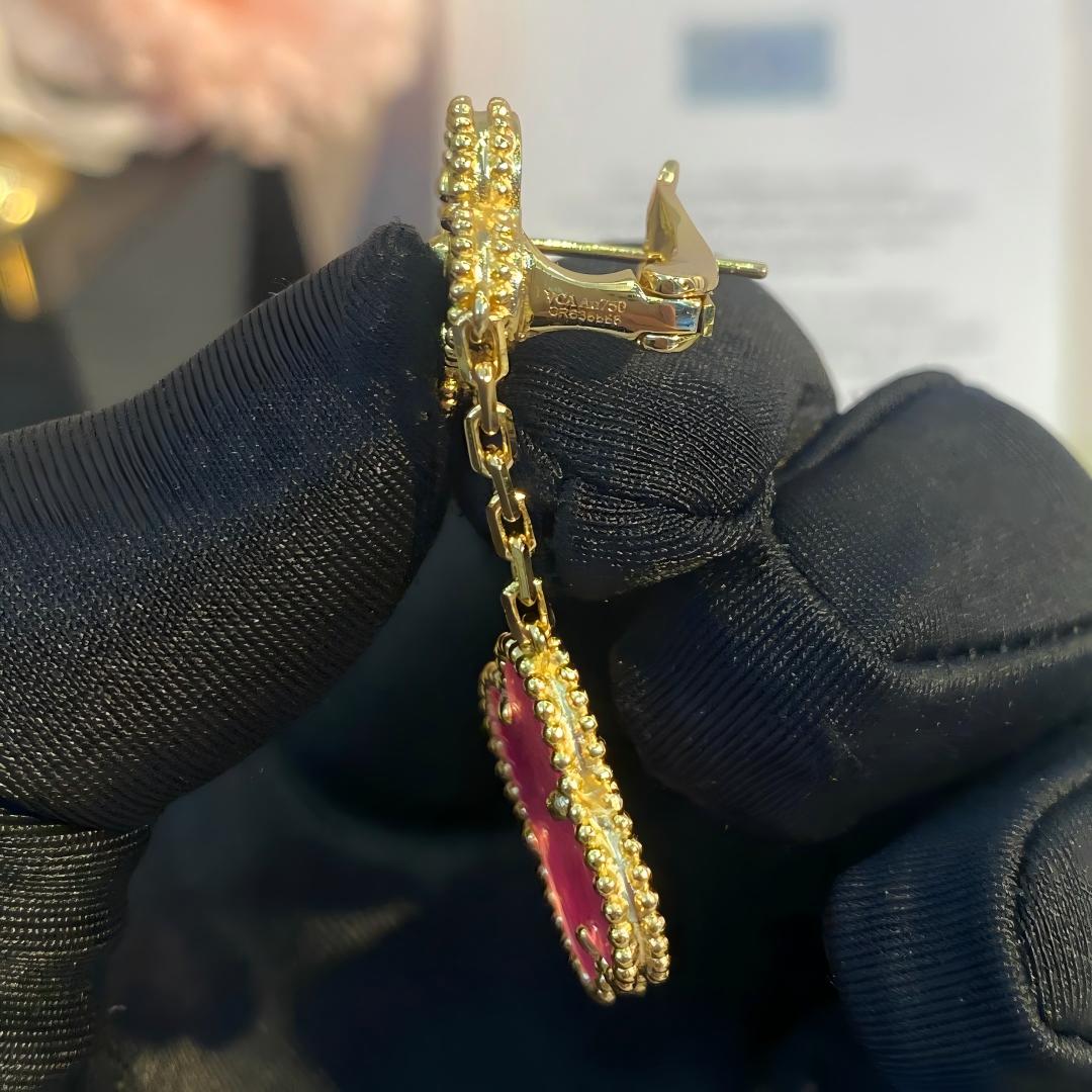 [ELAN LUXE]NEW CLOVER 2 MOTIF PINK ENAMEL EARRINGS