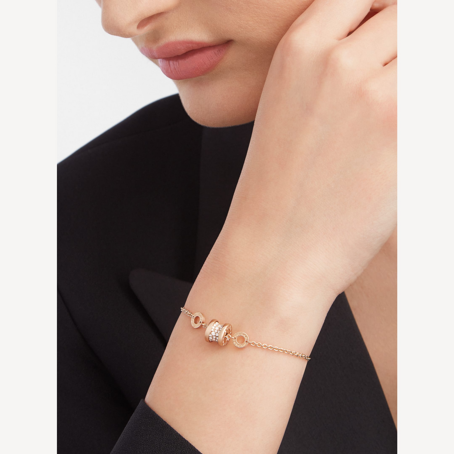 [ELAN LUXE]ZERO 1 SOFT PINK GOLD WITH PAVED DIAMONDS ON THE SPIRAL BRACELET