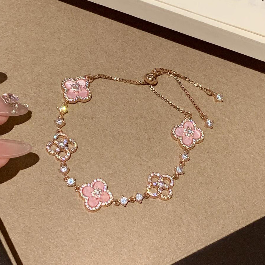 [ELAN LUXE]CLOVER 5 MOTIF PINK BLUE RED WHITE BRACELET