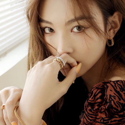 [ELAN LUXE]CLASH SMALL HOOP EARRINGS