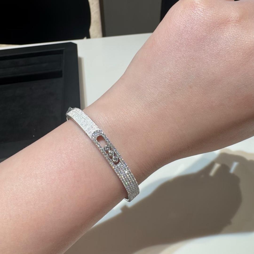 [ELAN LUXE]Move Noa Cisel half pav bangle