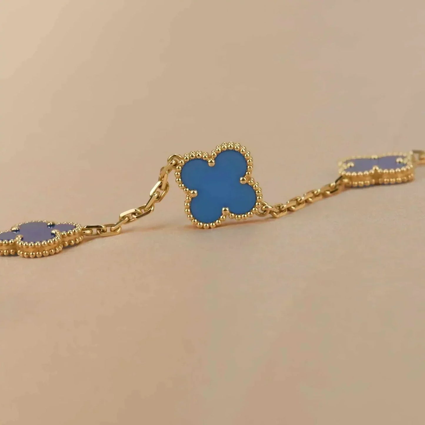 [ELAN LUXE]CLOVER 5 MOTIFS BLUE AGATE BRACELET