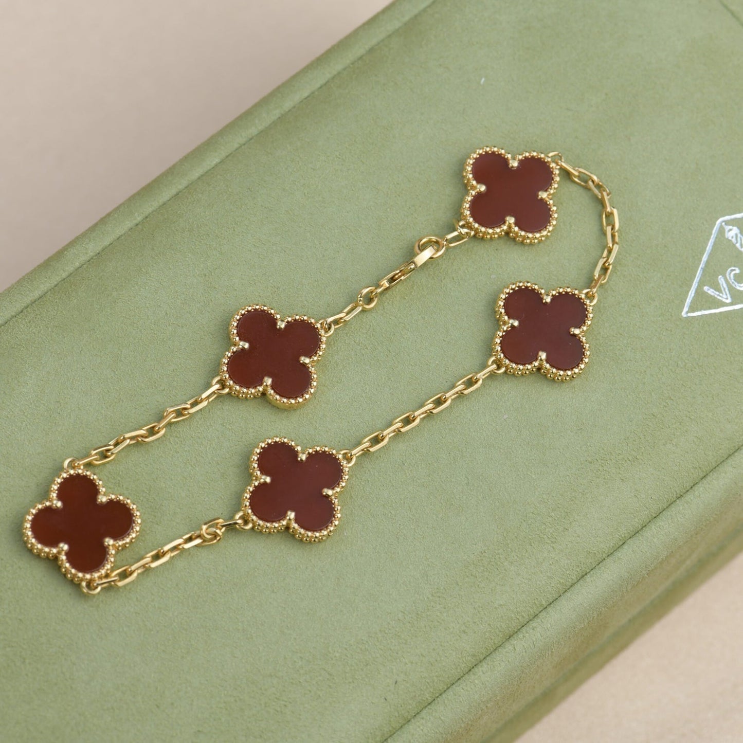 [ELAN LUXE]CLOVER 5 MOTIFS RED AGATE  BRACELET