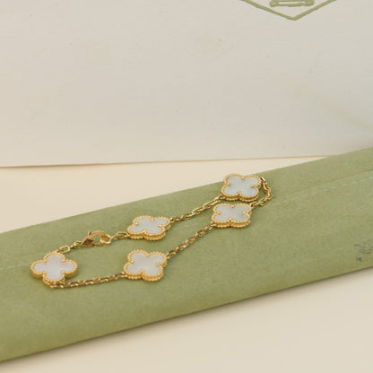 [ELAN LUXE]CLOVER  5 MOTIF WHITE MOP BRACELET