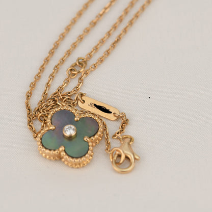 [ELAN LUXE]CLOVER 15MM DIAMOND AND MOTHER-OF-GREY NECKLACE