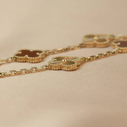 [ELAN LUXE] CLOVER 5 MOTIF RED CORNELIAN BRACELET COLLECTION