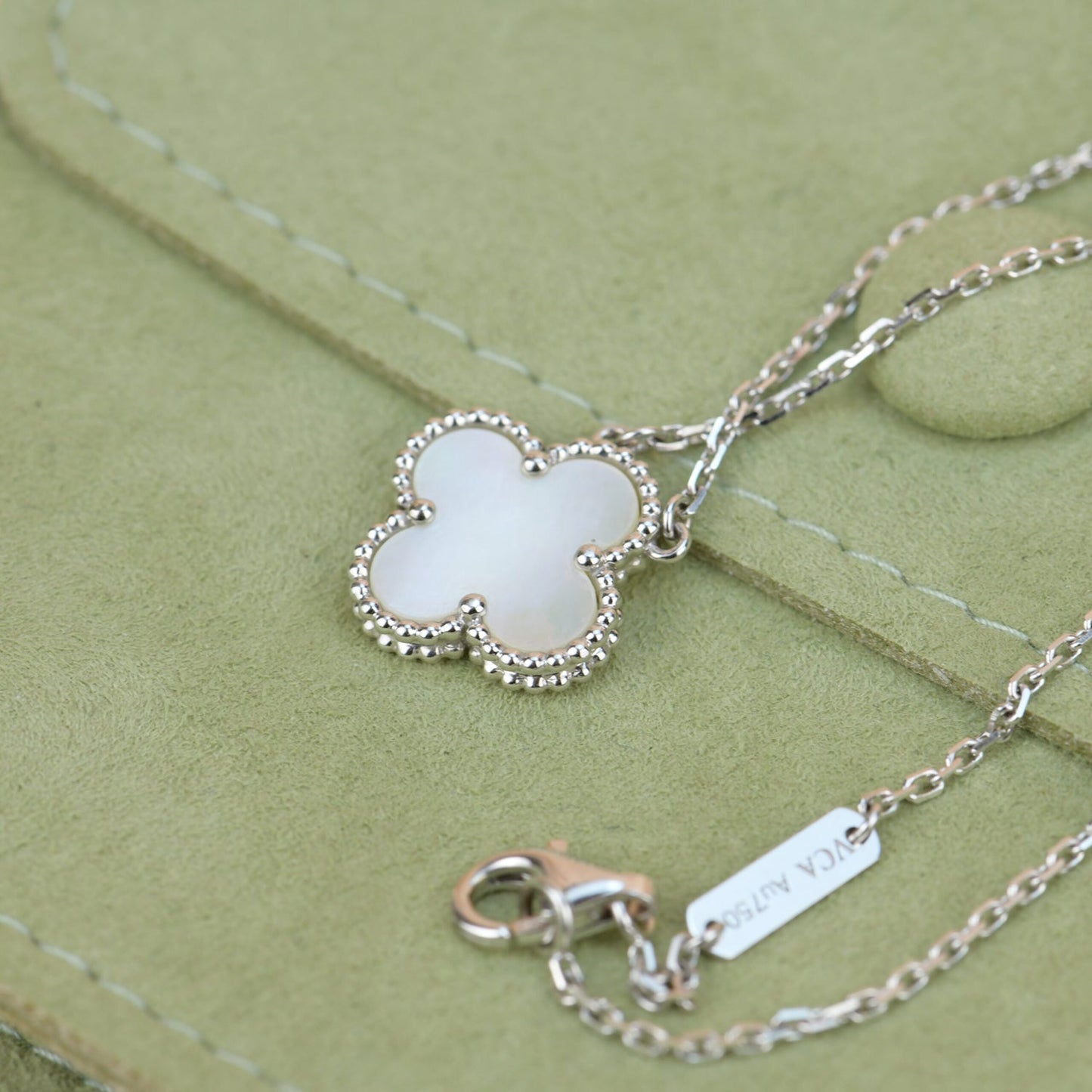 [ELAN LUXE]CLOVER  15MM WHITE MOTHER-OF-PEARL SILVER