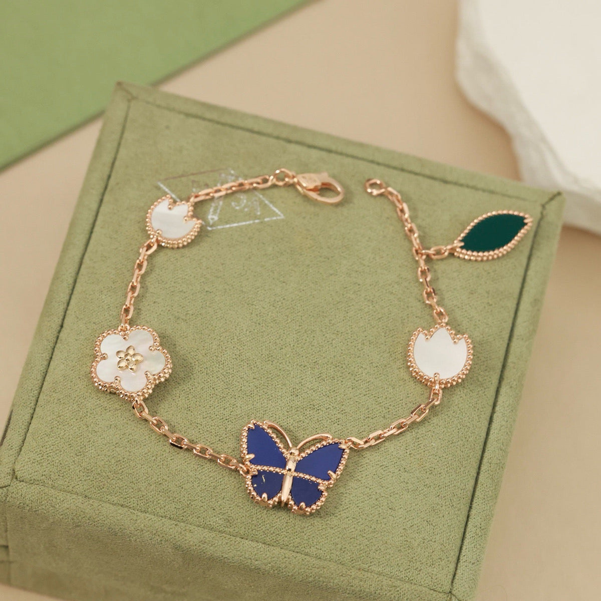 [ELAN LUXE]LUCKY SPRING BUTTERFLY 5 MOTIF BRACELET