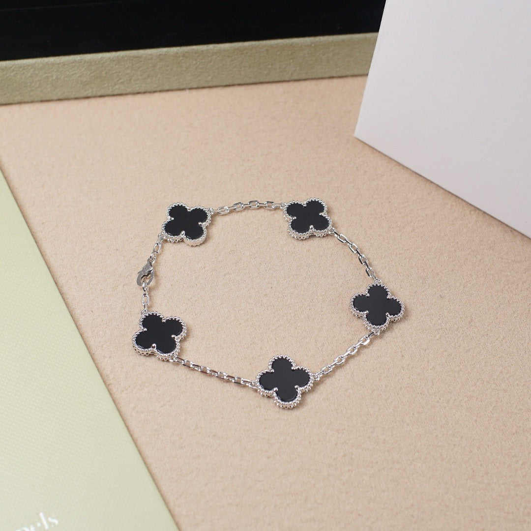 [ELAN LUXE]CLOVER 5 MOTIF ONYXS  BRACELET SILVER