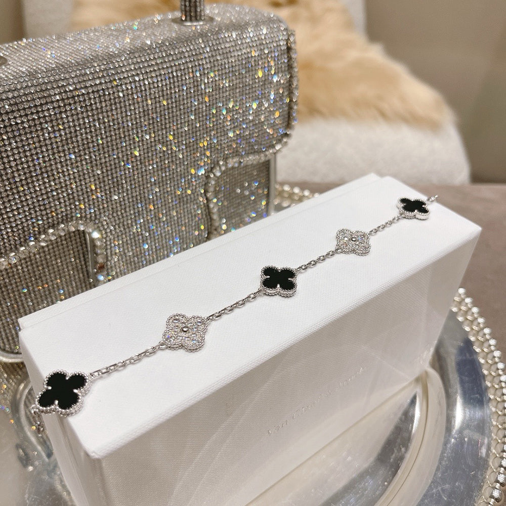 [ELAN LUXE]CLOVER 5 MOTIF ONYXS DIAMOND BRACELET SILVER
