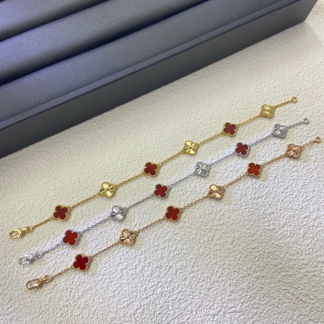 [ELAN LUXE]CLOVER 6 MOTIF RED AGATE LASER BRACELET