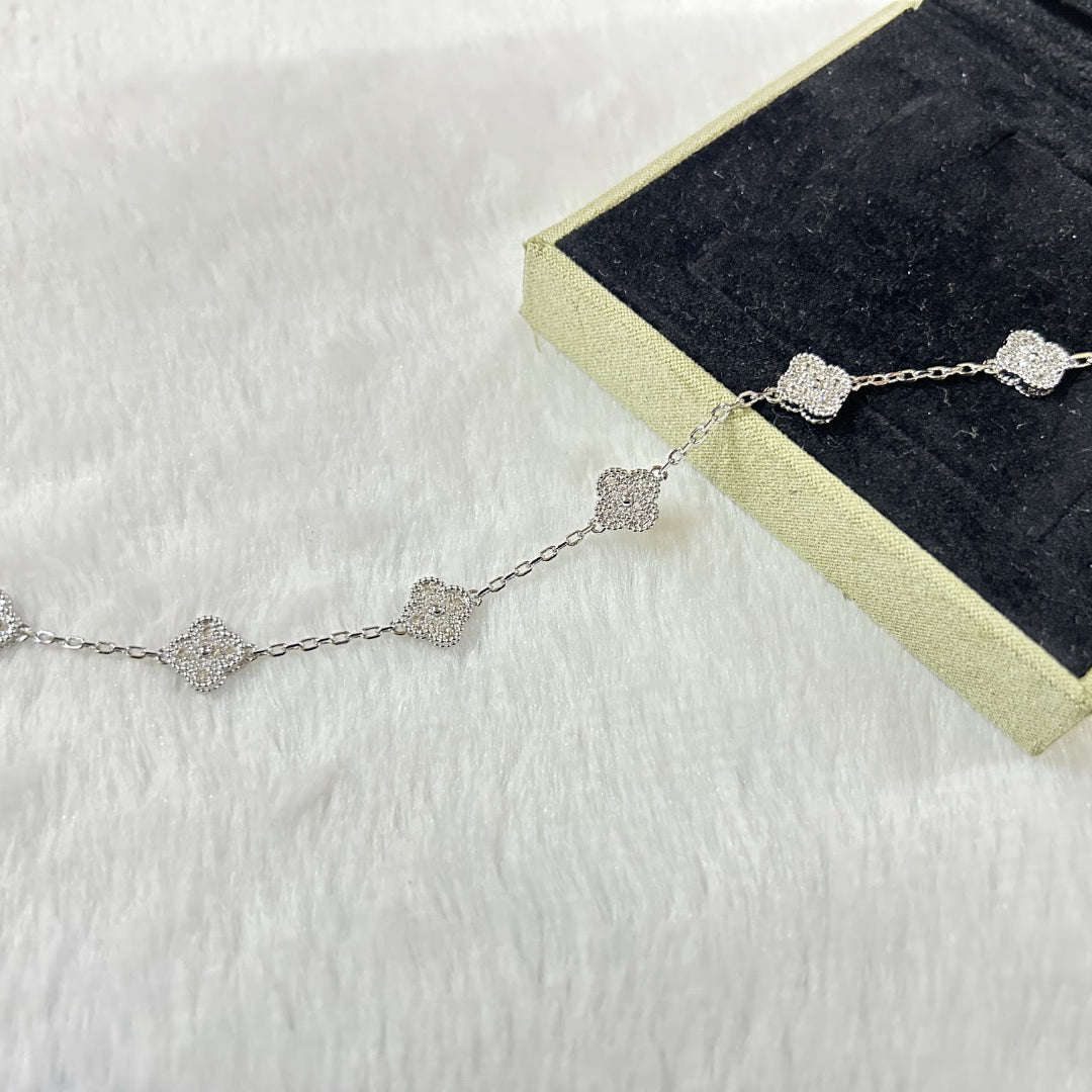 [ELAN LUXE]CLOVER 6 MOTIF DIAMOND BRACELET