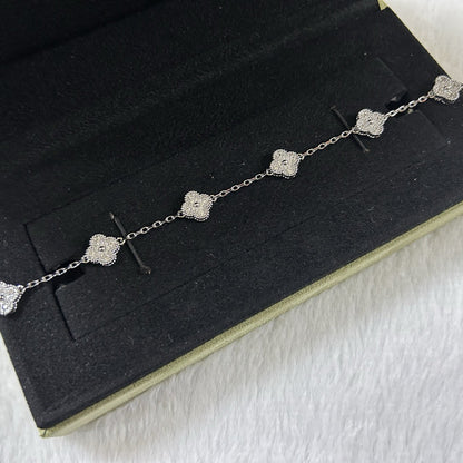 [ELAN LUXE]CLOVER 6 MOTIF DIAMOND BRACELET