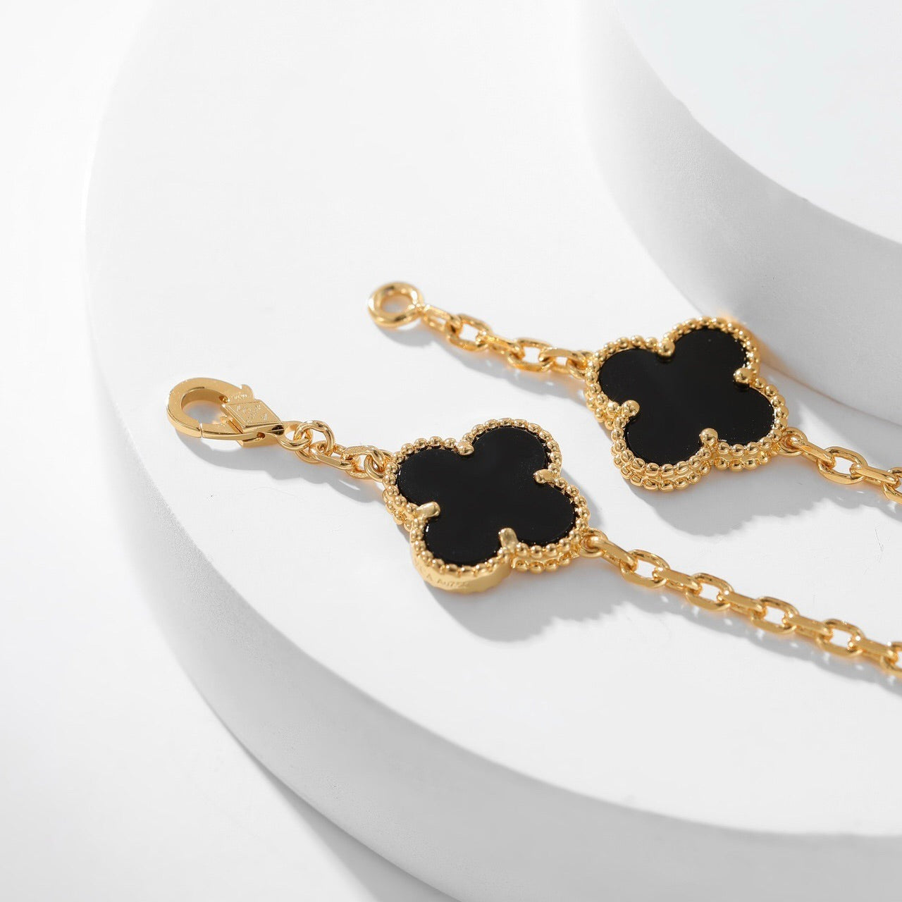 [ELAN LUXE]CLOVER 10 MOTIFS ONYX NECKLACE