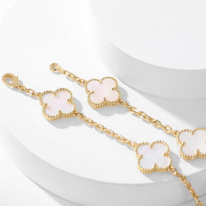 [ELAN LUXE]CLOVER 10 MOTIFS WHITE MOTHER OF PEARL NECKLACE