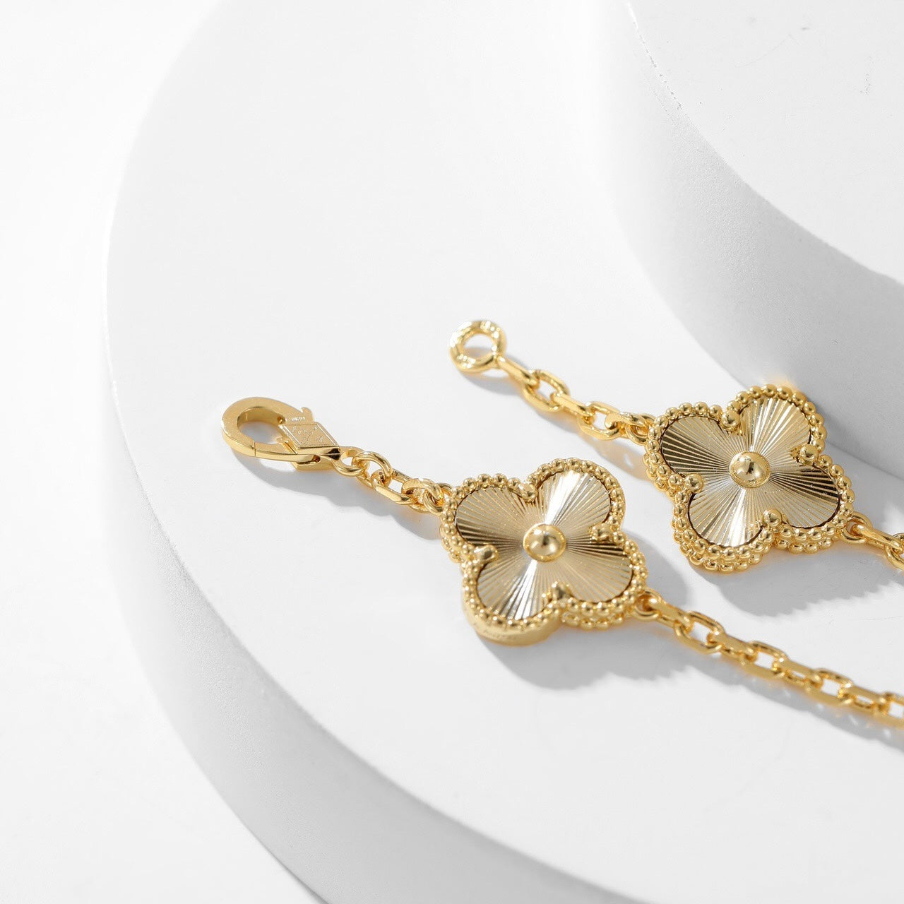 [ELAN LUXE]CLOVER 10 MOTIFS LASER NECKLACE