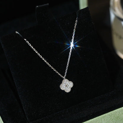 [ELAN LUXE]CLOVER MINI 9.5MM PENDANT DIAMOND NECKLACE