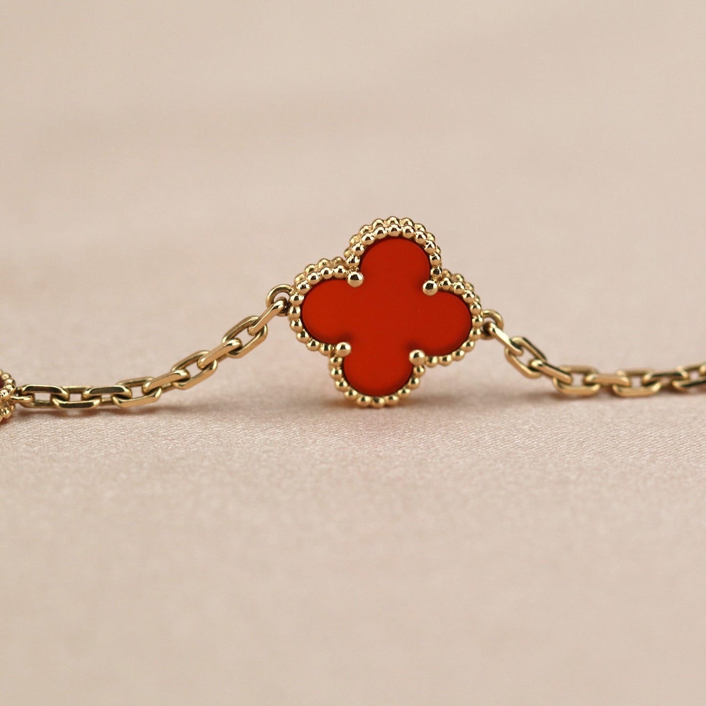 [ELAN LUXE]CLOVER 5 MOTIFS RED AGATE  BRACELET