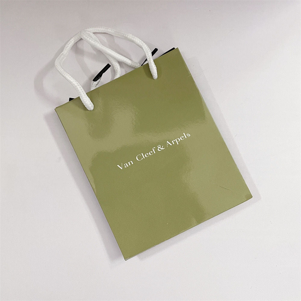 [ELAN LUXE]VA CLOVER BRACELET NECKLACE RING BOX GIFT BAG