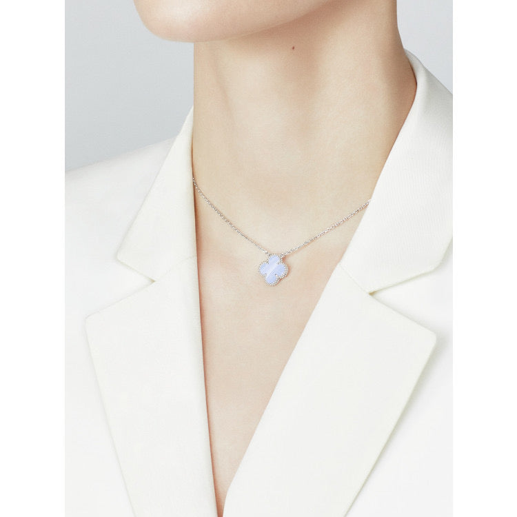 [ELAN LUXE]CLOVER 15MM BLUE CHALCEDONY NECKLACE SILVER