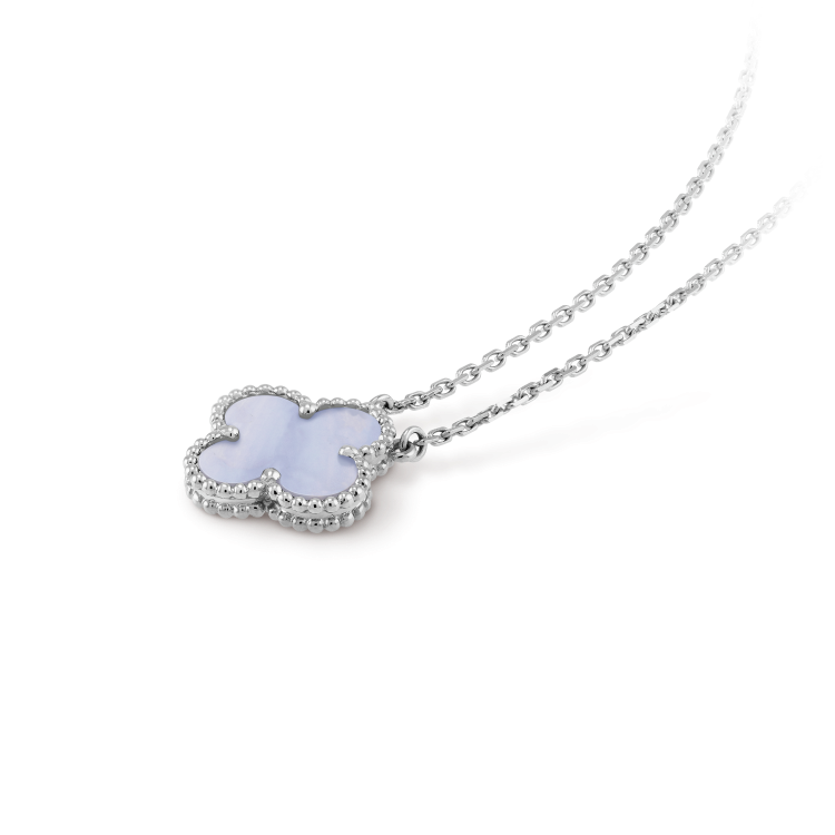 [ELAN LUXE]CLOVER 15MM BLUE CHALCEDONY NECKLACE SILVER