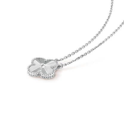 [ELAN LUXE]CLOVER 15MM LASER NECKLACE SILVER