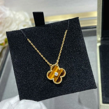 [ELAN LUXE]CLOVER 15MM DIAMOND AND YELLOW TIGER'S EYE AGATE necklace