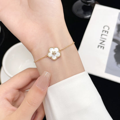 [ELAN LUXE]LUCKY WHITE MOP PLUM BLOSSOM  BRACELET
