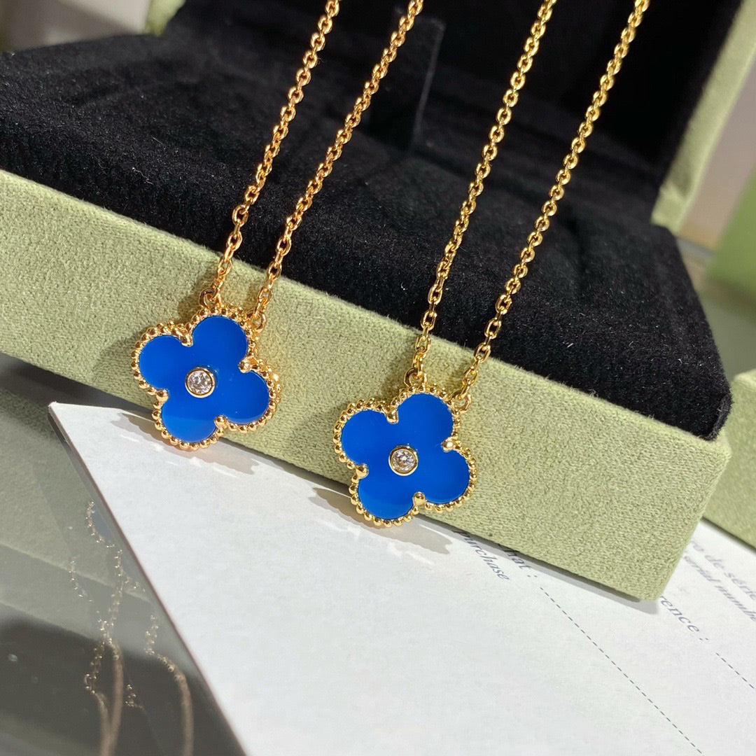 [ELAN LUXE]CLOVER 15MM DIAMOND AND BLUE AGATE NECKLACE