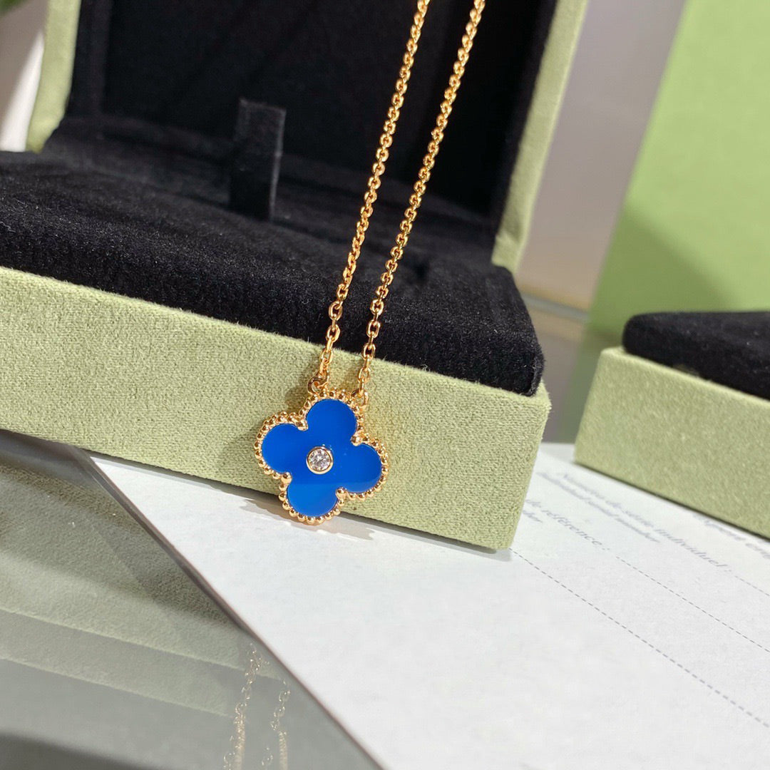 [ELAN LUXE]CLOVER 15MM DIAMOND AND BLUE AGATE NECKLACE